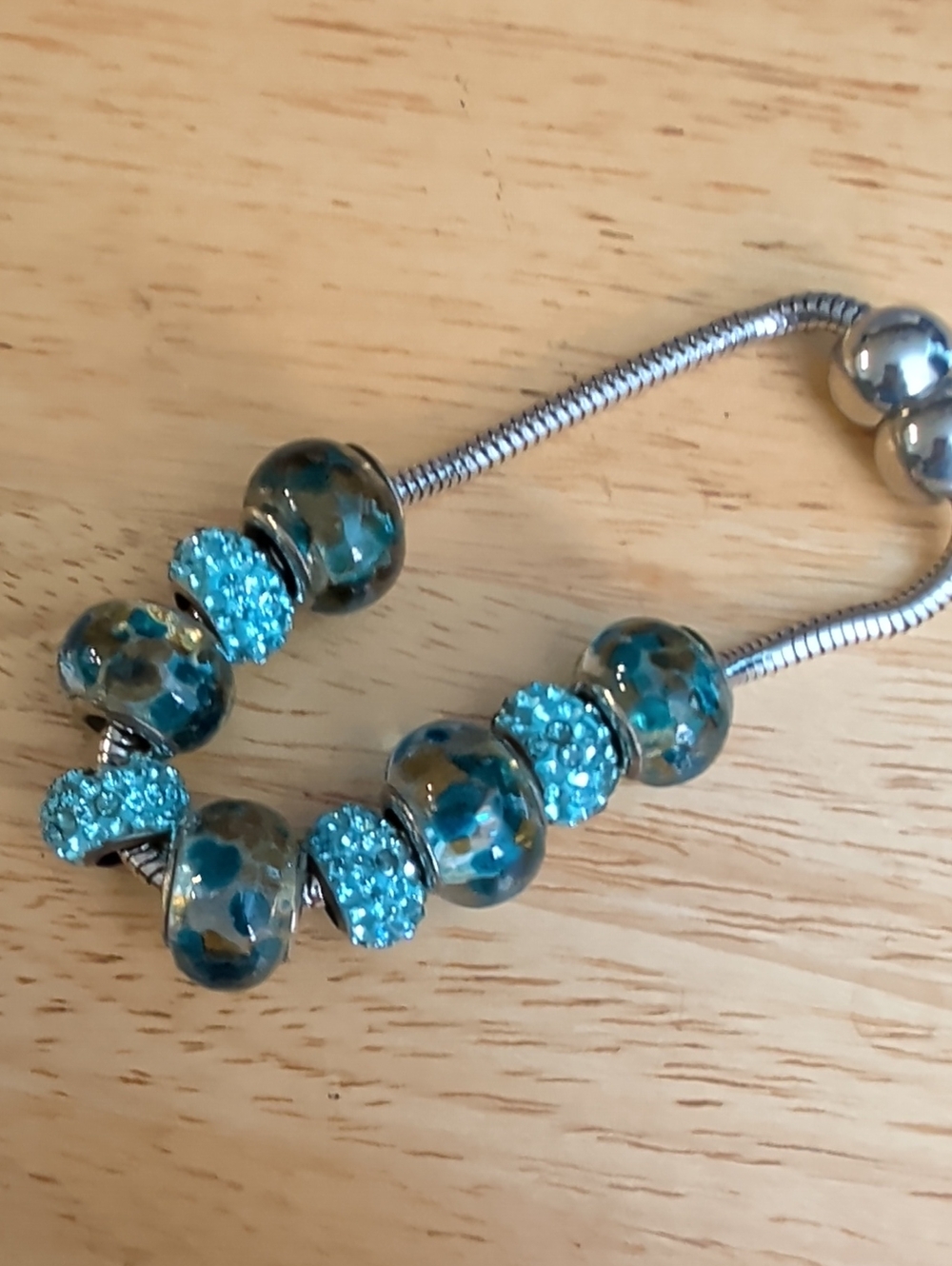 Magnetic Turquoise Blue Murano Glass & Crystal Bead Bracelet